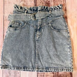 Divided H&M acid wash‎ denim skirt paper bag style size 4
